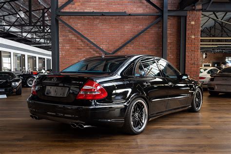 Mercedes E55 AMG Black (24) - Richmonds