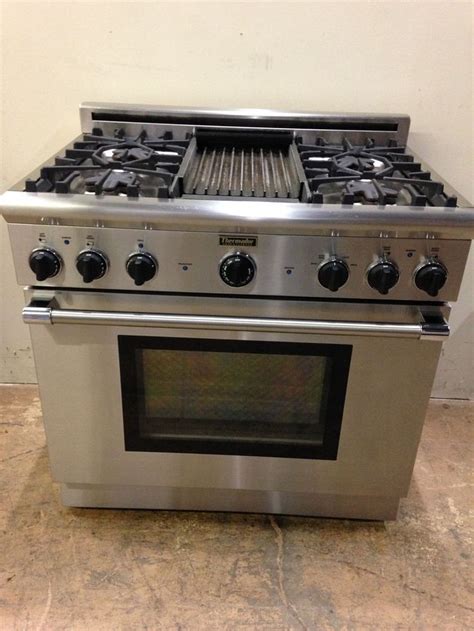 $3,900.00 Thermador P364GLCS 36" Gas Professional Range 4 Burner ...