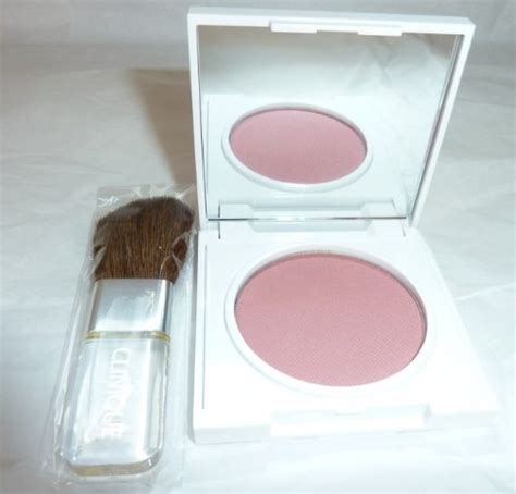 Blush: Clinique Soft-pressed Powder Blusher/ New Clover Travel Size 3 ...