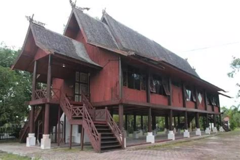 Ciri Khas Rumah Adat Kalimantan Selatan | rumah cantik menawan