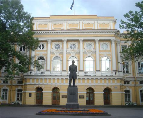 Sunday’s Travel Photos – Saint Petersburg: Architecture | Aussie in France