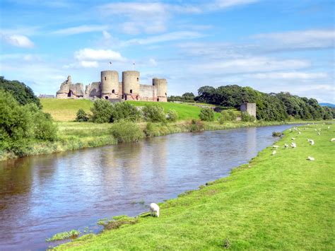 Rhuddlan Castle | Rhuddlan Castle, North Wales. It was erect… | Flickr