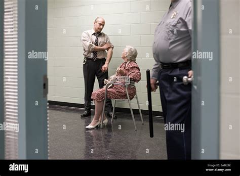 Woman being interview by police hi-res stock photography and images - Alamy