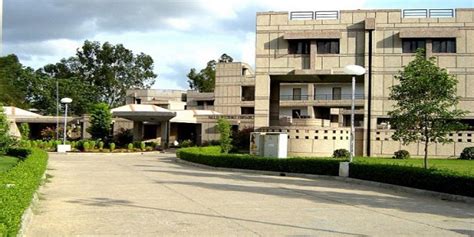 IIT Kanpur Placements 2022-23: 682 Total Job Offers Made, 33 Students ...