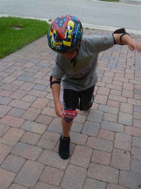 HEELYS SKATE SHOES REVIEW - Mama to 6 Blessings