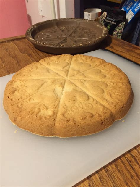 Shortbread in A Ceramic Mold — The EGGDAY