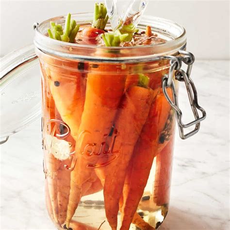 Quick Pickled Carrots Recipe - Love and Lemons