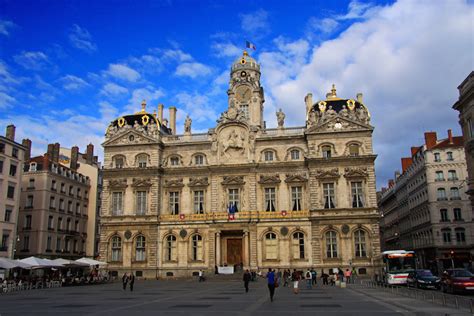 10 Top Tourist Attractions in Lyon (with Map & Photos) - Touropia