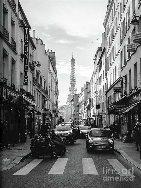 Paris Black and White Street Art, Paris Black White Eiffel Tower ...