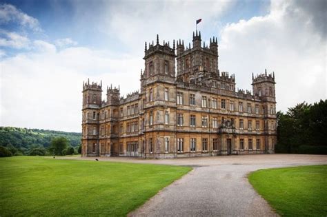 8 English Manor Home Vacation Rentals - Downton Abbey House