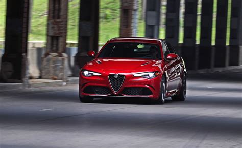 Alfa Romeo Giulia Quadrifoglio Reviews | Alfa Romeo Giulia Quadrifoglio ...