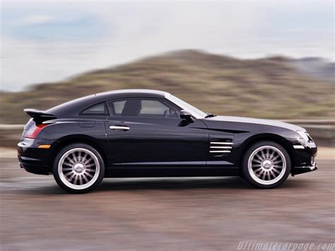 Chrysler Crossfire SRT-6 High Resolution Image (5 of 6)