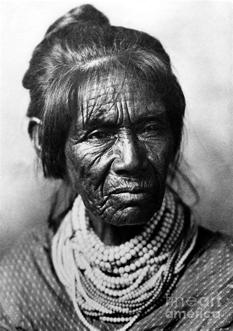 Seminole Indian Of The Florida Everglades Photograph by Photo Researchers