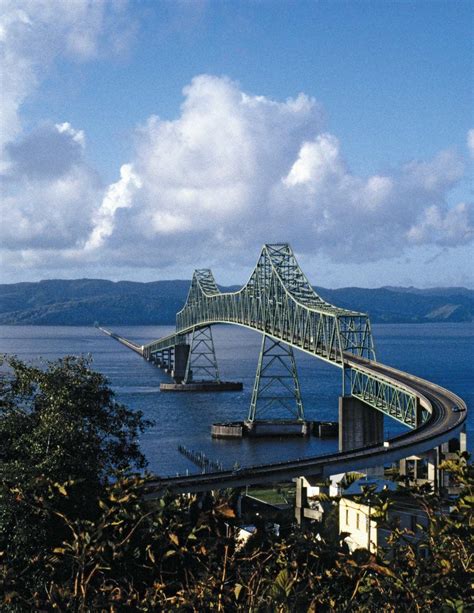 Astoria Bridge | Description, Length, History, & Facts | Britannica