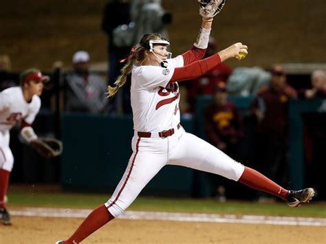 Best College Softball Pitchers 2024 - Janine Serena