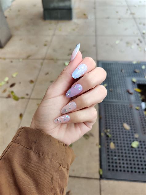 New sparkly gel extensions. Absolutely love them : r/Nails