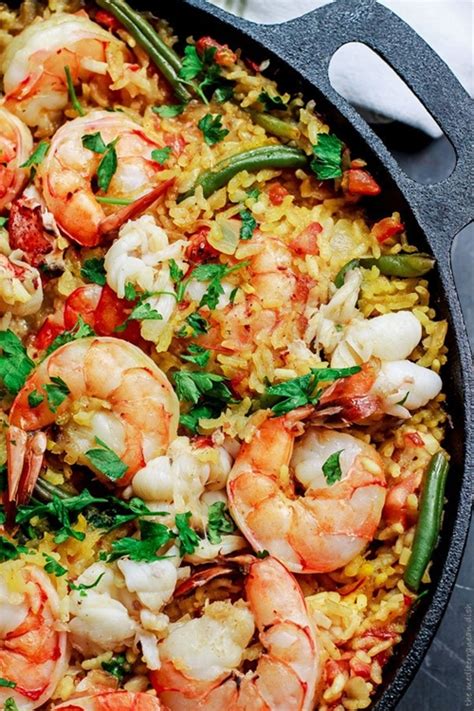 Easy Seafood Paella recipe | Chefthisup