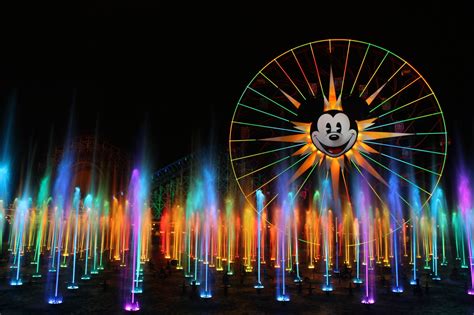 World of Color, Disney California Adventure | World of color, Disney ...