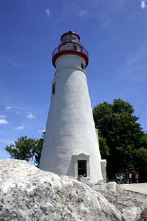 Discover Ohio's Lake Erie Lighthouses | Lake lighthouse, Marblehead ...