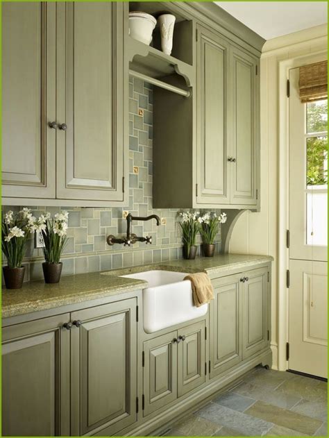 20+ Light Sage Green Kitchen Cabinets – HomeDecorish