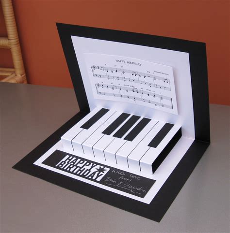 Claudia's Cards: Pop-up Piano Card