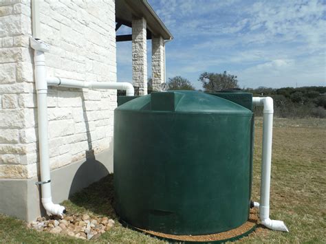 1000 Gallon Plastic Rainwater Harvesting Tank - Capitol Water Tanks