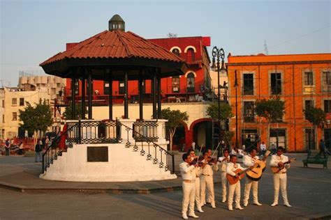 Request a mariachi song at Plaza Garibaldi, Mexico DF | Garibaldi ...