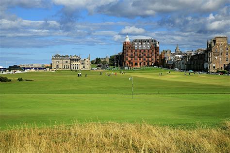 The Old Course at St. Andrews Pictures: A Photo Tour