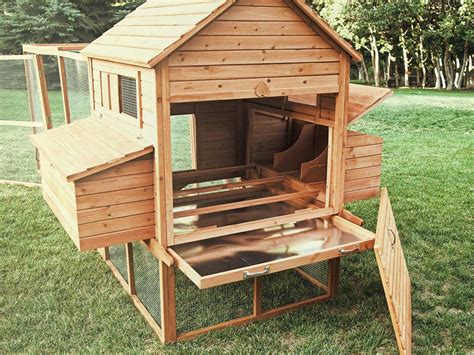 75 Creative and Low-Budget DIY Chicken Coop Ideas for Your Backyard ...