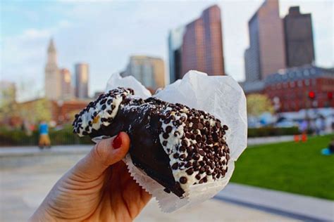 The Chocolate Chip Cannoli – recipe | This is Italy