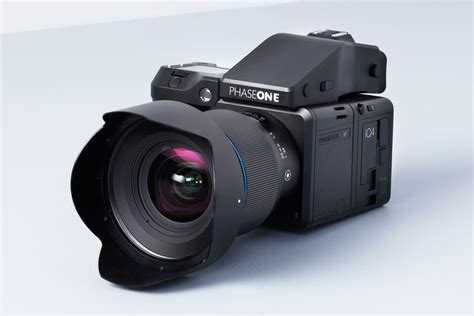 Phase One stuffs a 151-megapixel sensor into a medium format camera ...