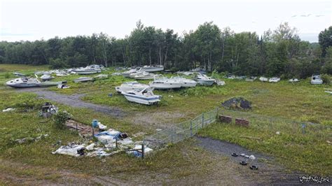 Abandoned Luxury Boat Graveyard - Abandoned Urban Exploring & Urbex ...