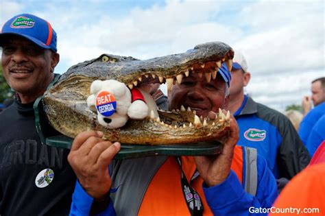 Photo Gallery: Florida Gators vs. Georgia Bulldogs Gator Walk ...