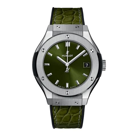 Hublot Classic Fusion Titanium Green | Watchdreamer