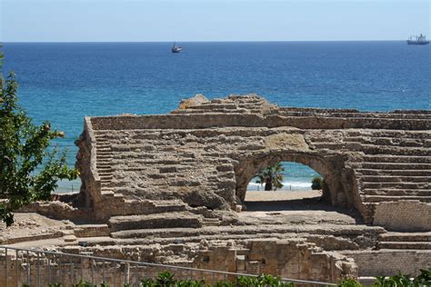 Amphitheatre of Tarragona (Illustration) - World History Encyclopedia