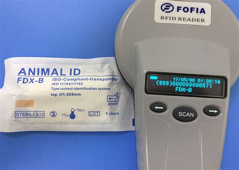 CE 134.2khz Microchip Dog Scanner , RFID Smart Reader With LCD Display