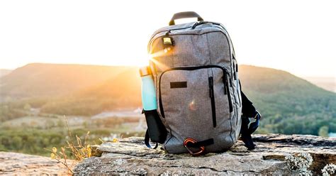 15 Backpack Essentials for Hiking - Where Is My Compass