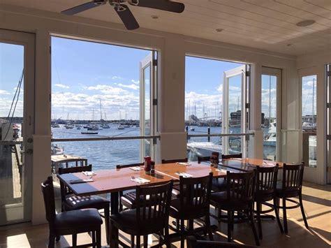 These 9 Restaurants With Views In Rhode Island Have Unrivaled Scenery ...