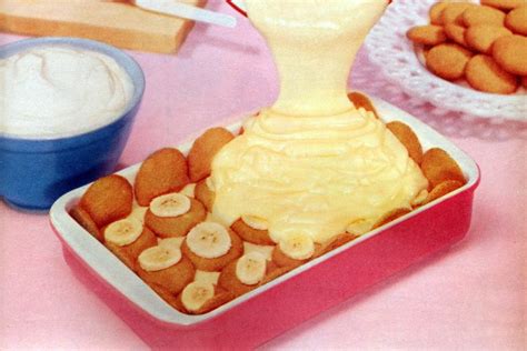 No-bake banana pudding with vanilla wafers (1956) - Click Americana