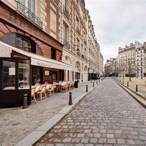 6 of the Most Romantic Restaurants in Paris