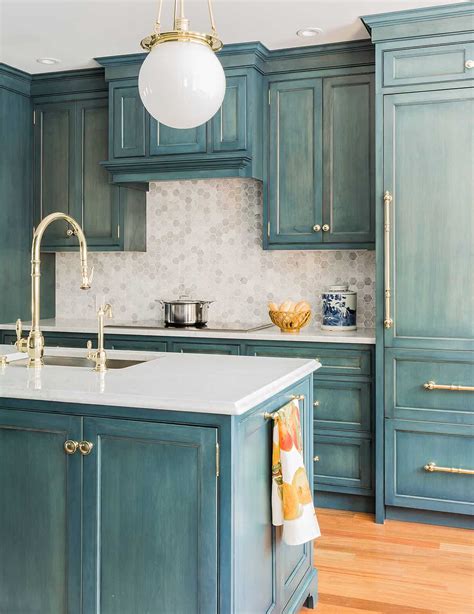 24 Blue Kitchen Cabinet Ideas to Breathe Life into Your Kitchen