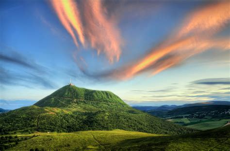 Puy de Dôme | Paysage auvergne, Auvergne, Puy de dome