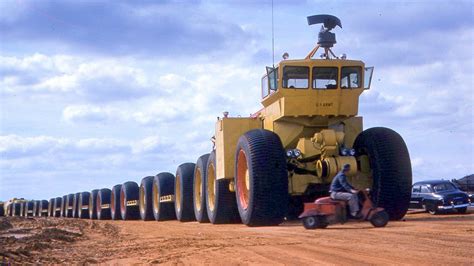 US Army TC-497 Overland Train Mark II - gas turbine-powered, fully ...