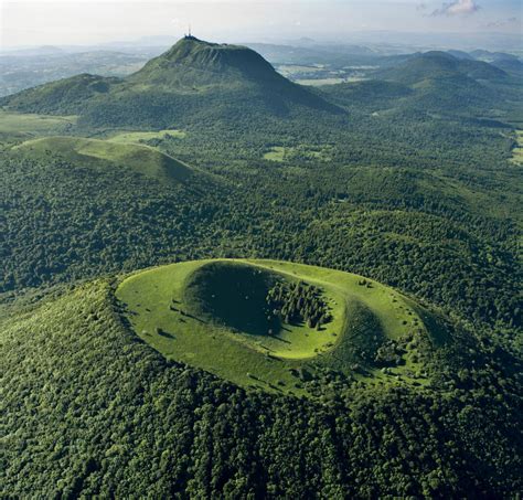 Puy-de-Dôme . Les volcans d’Auvergne à l’Unesco