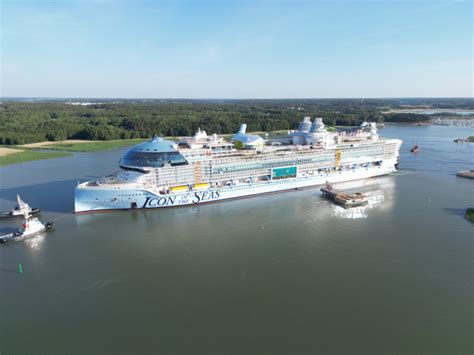 ROYAL CARIBBEAN’S ICON OF THE SEAS SETS SAIL FOR THE FIRST TIME | Royal ...