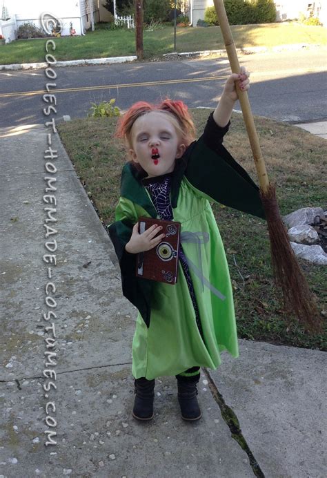 Cute Winifred Sanderson Hocus Pocus Costume for a Girl