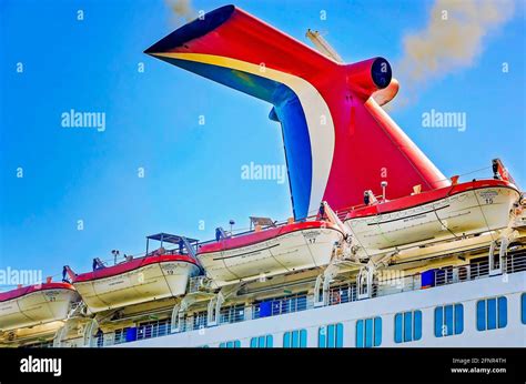 Carnival sensation cruise ship hi-res stock photography and images - Alamy