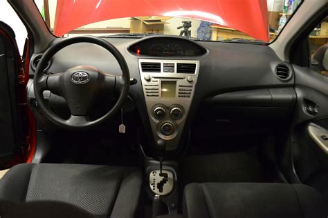 2010 Toyota Yaris - Pictures - CarGurus