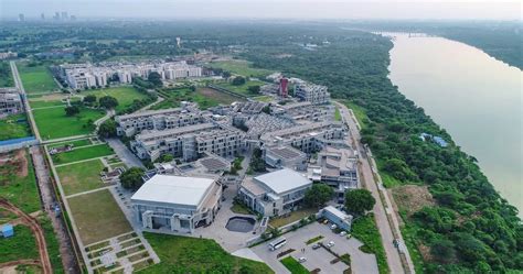 A view of IIT Gandhinagar Campus | SkillOutlook.com