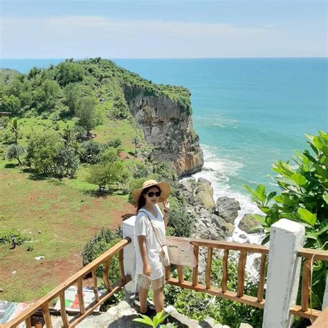 Puncak Segoro Jogja Harga Tiket Masuk, Jam Buka & Lokasi - Suwatu